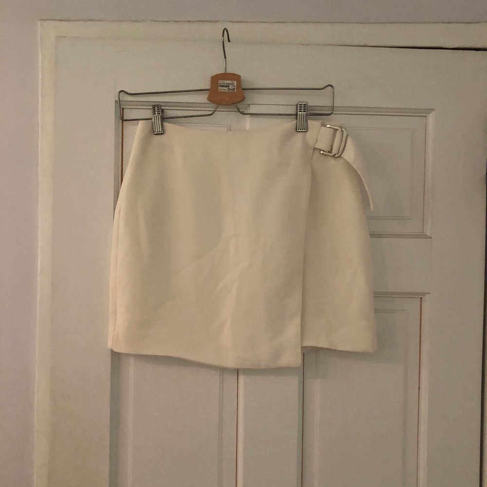 White wrap & buckle skirt